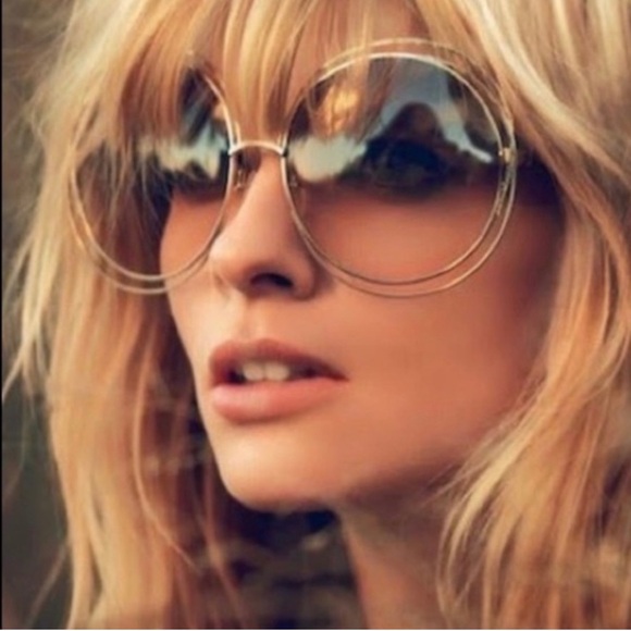 Chloe Round Sunglasses - Black and Gold - Picture 8 of 10